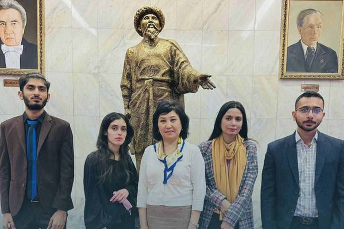 For the purpose of cultural enrichment and enlightenment, on March 15, 2023, AUSM students, under the guidance of the head of the DHD, M.B. Abdykadyrova, attended the concert "Zhaz Zhanyrygy" of the Chamber Choir of the National Philharmonic