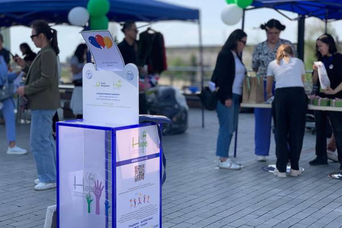 The Student Government of foreign and local students of Adam University took part in the fair organized by the international charity organization "Good neighbors"